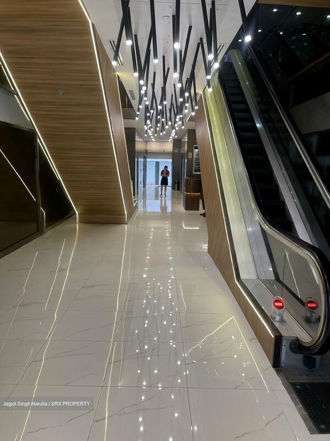 High Street Plaza (D6), Office #472232281